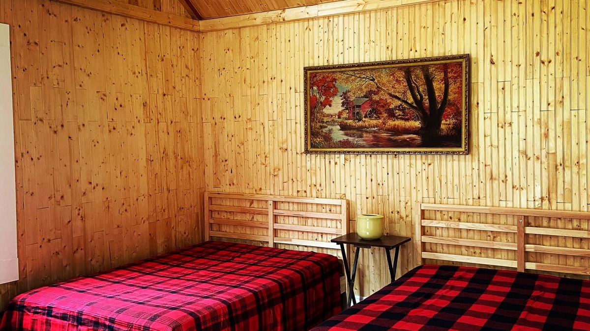 White Lake Cottage | Seasonal Cottages Colony With Outdoor Swimming Pool