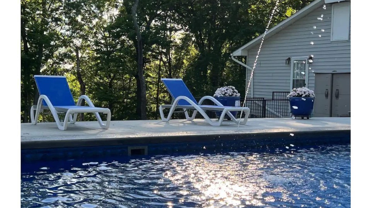 Union House | Seasonal Heated pool in the Bluegrass