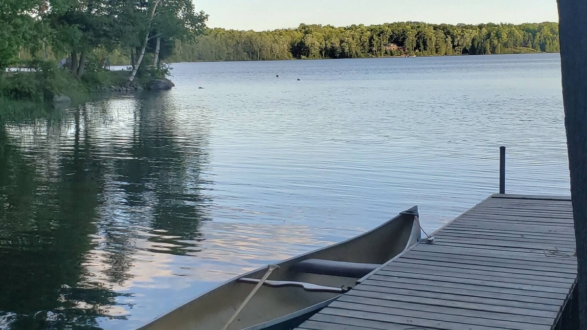 Central Frontenac Cottage | Seasonal waterfront retreat on Sharbot Lake