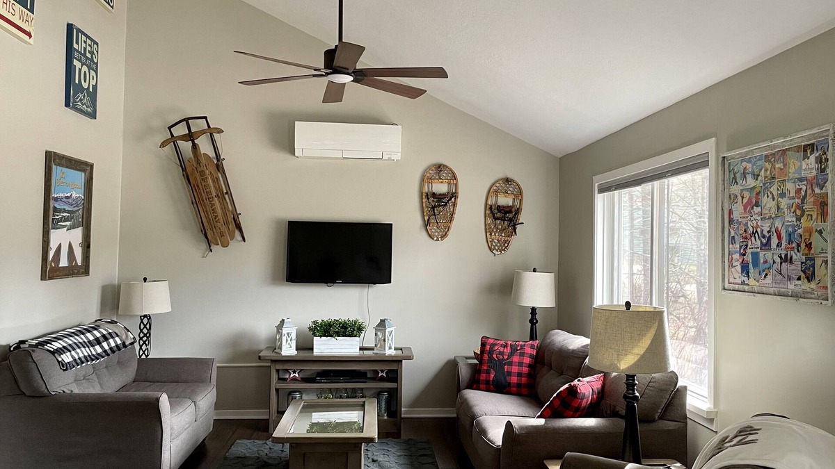 Bartlett House | Seasons at Attitash Townhouse - Sleeps 10, 2Bedroom, 2 Bath, Family Friendly!