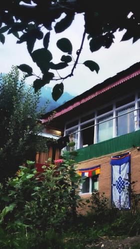 Jibhi House | Seasons Homestay