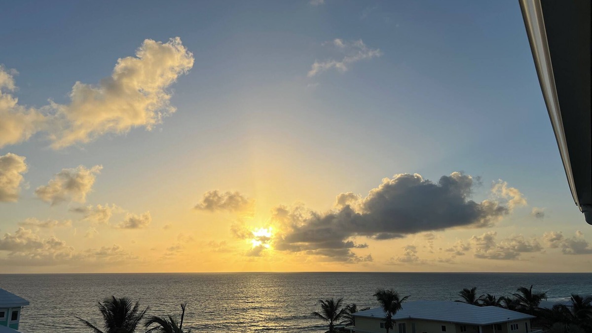 Great Guana Cay Apartment | Seasons in the Sun, Perfect in-law Suite with Kitchenette! Ocean and Sea Views!