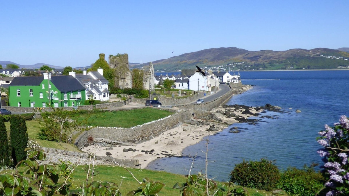 Rathmullan House | Seaspray cottages is a 3 minute walk from a sandy beach and village