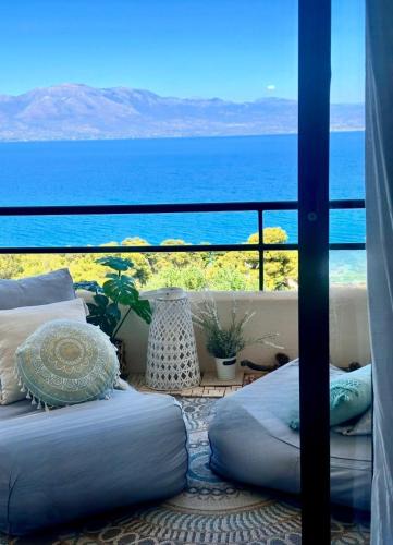 Oropos Apartment | SeaTerra Boutique suite