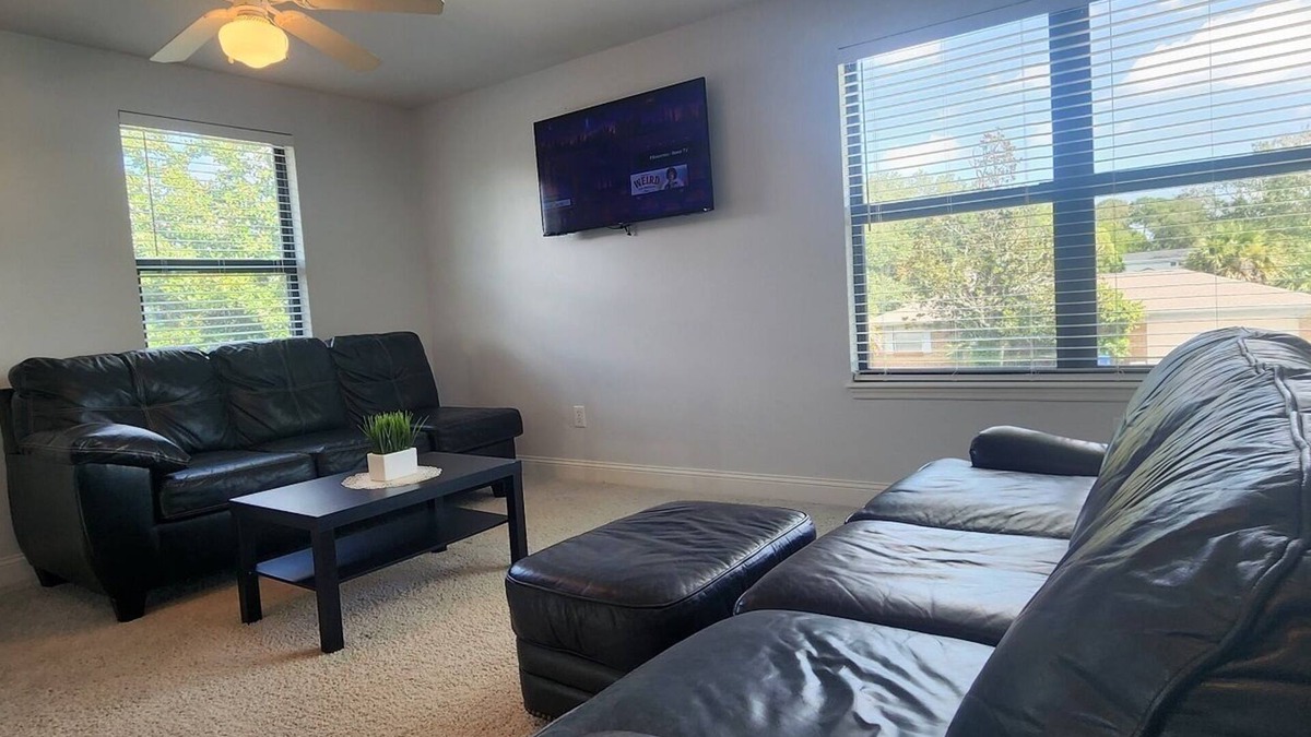Dolphin's Cove Apartment | Seatrout Apartment - 6 minutes to TPC The GOLF Players Championship