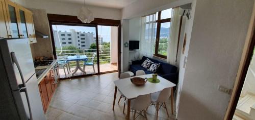 Qazim Pali Apartment | Seaview apartment