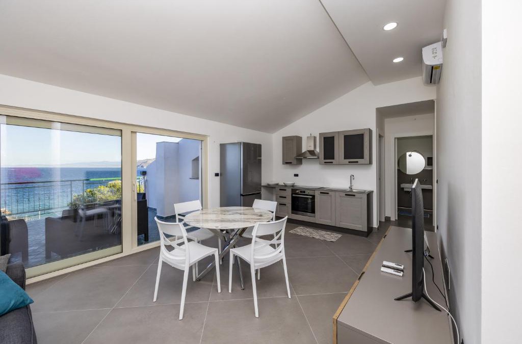 Marina di Patti Apartment | Seaview Apartment