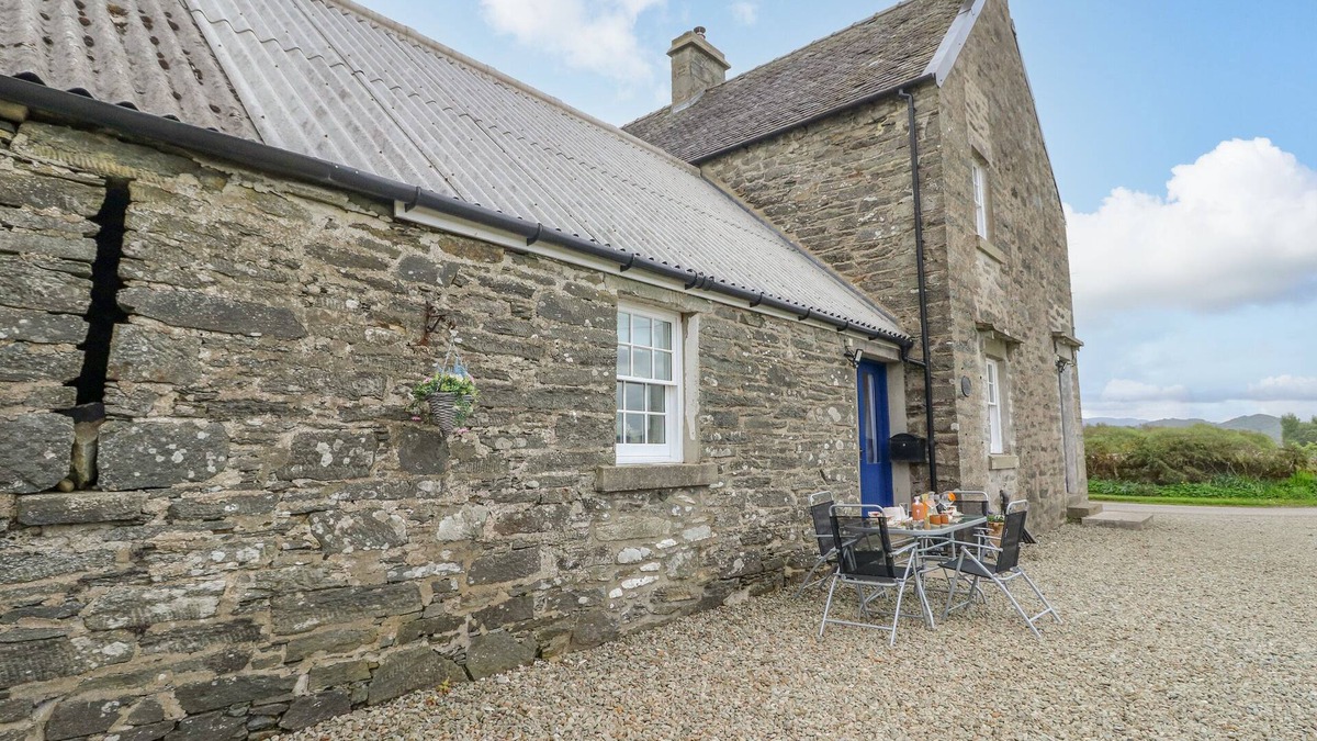 Lochgilphead Cottage | SEAVIEW-BARSLOISNACH COTTAGE, family friendly in Kilmartin