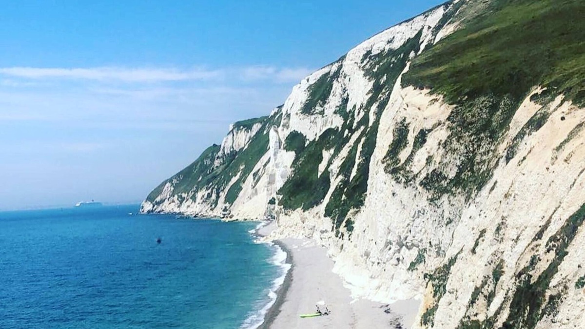 Kimmeridge Ski Chalet | Seaview Chalet-durdledoor-sleeps4to6- Pet Friendly