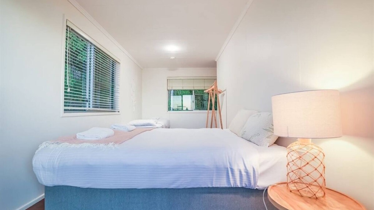 Seventeen Seventy Apartment | Seaview - Charming Two-Bedroom Home with Stunning Views of the Historic Bay of 1770