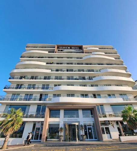 Qawra Hotel | Seaview Hotel - Adults Only 16 Plus