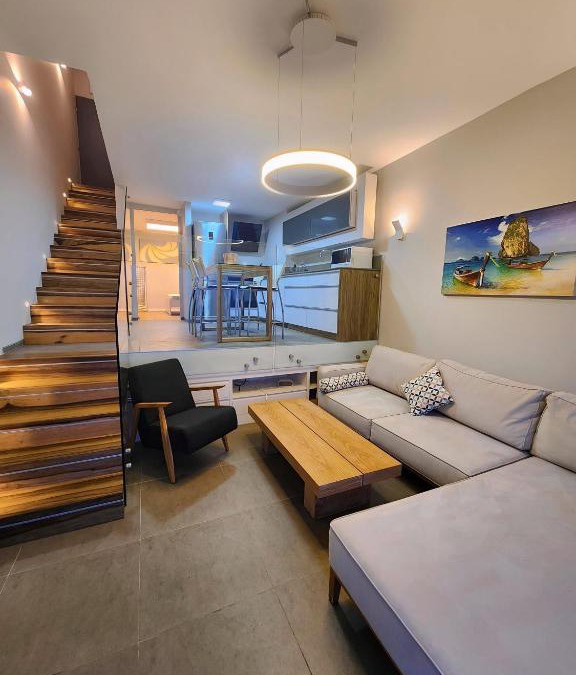 Nahariya Bed & Breakfast | Seaview Serenity