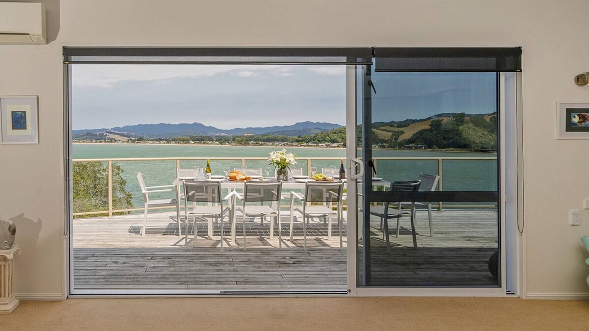Whitianga Cottage | Seaview Serenity- Whitianga Holiday Home