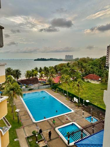 Tanjung Tanah Merah Apartment | Seaview Seri Bulan PD Teluk Kemang Homestay