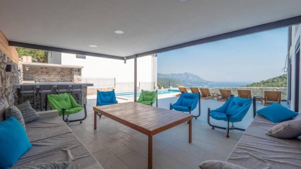 Podostrog Villa | Seaview Villa with pool Vanja