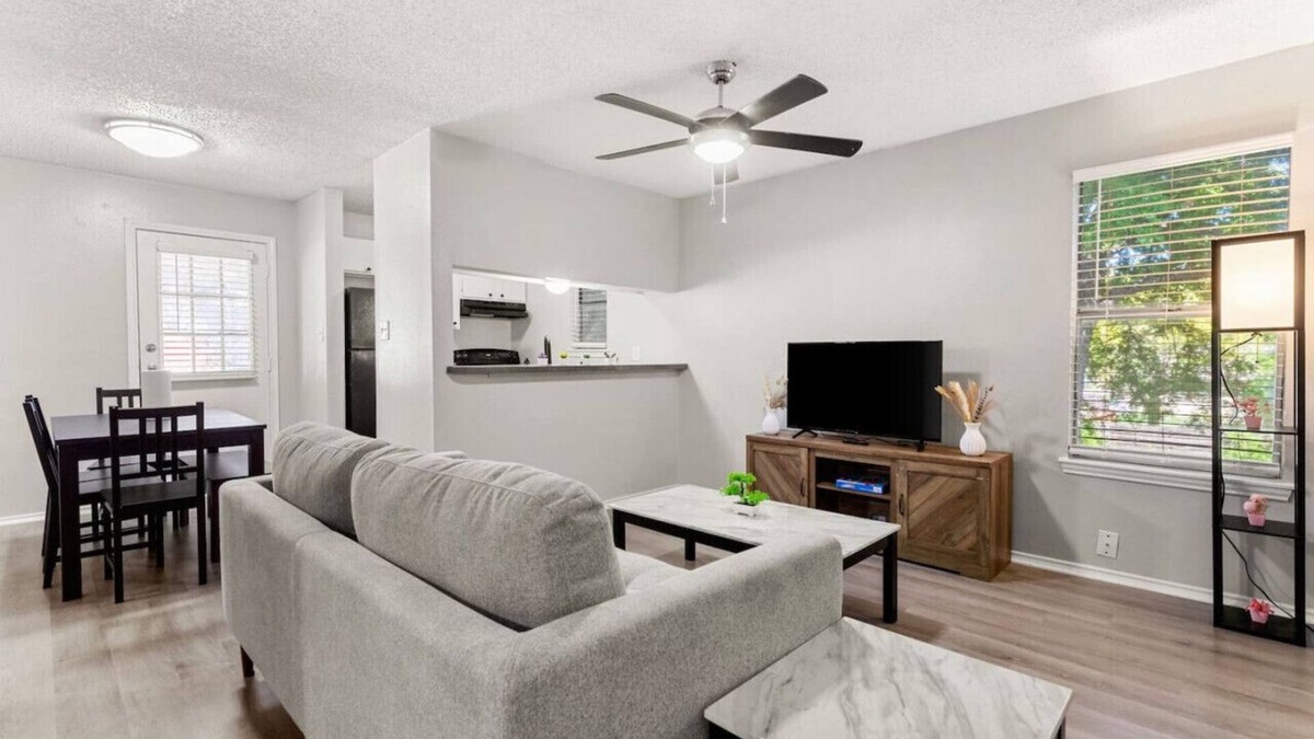 San Antonio Apartment | SeaWorld/Lackland - Your Home Away from Home