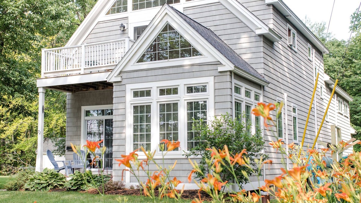 North Windham House | SEBAGO LAKE HOME WITH 2 WALK OUT SANDY ASSOC BEACH