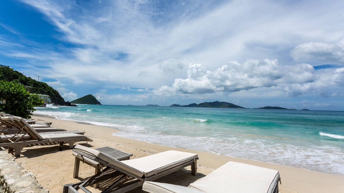 West End Hotel | Sebastian's on the Beach