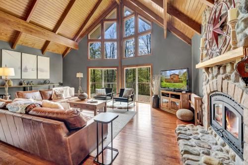 Salamanca House | Secluded 3BR Home Fire Pit Covered Deck