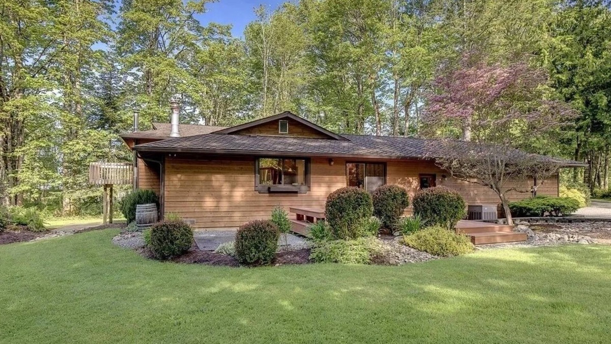 Union Hill-Novelty Hill House | Secluded 4b Home + 5ac of Serene Nature in Redmond