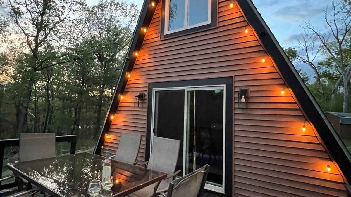 Oxford Cabin | Secluded A frame cabin close Dells, BRAND NEW HOT TUB, firepit, grill.