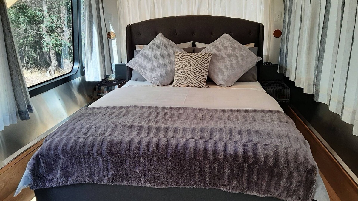 Brazier Apartment | Secluded and Private with Views across open paddocks.