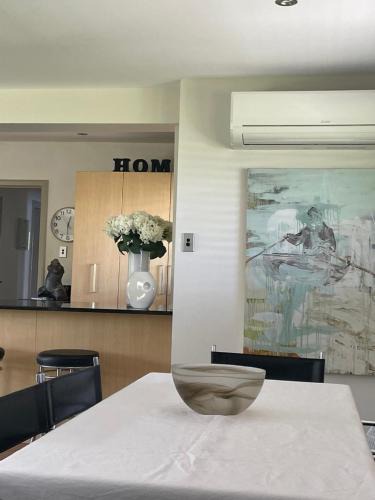 Kohimarama Villa | Secluded Bays Home