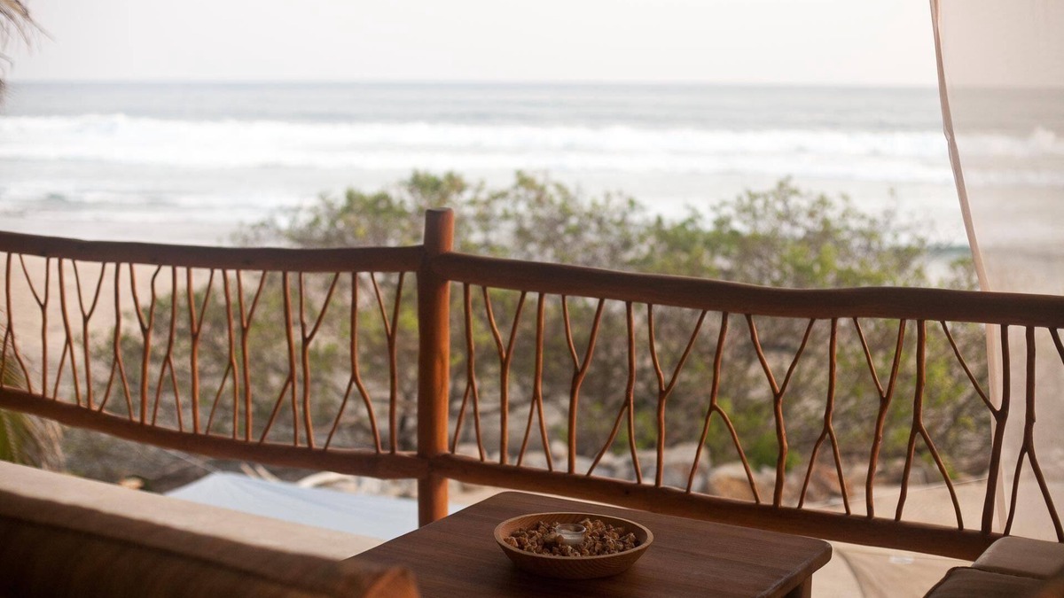 Troncones Apartment | Secluded beachfront 1BR+ with panoramic ocean views & sandy swimming beach