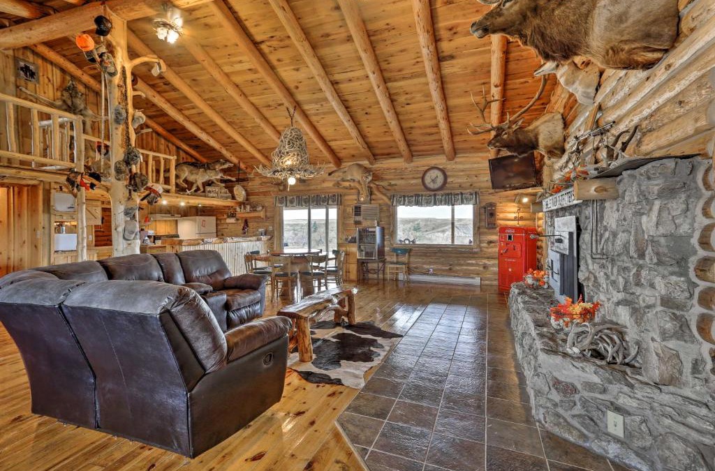 Belle Fourche House | Secluded Belle Fourche Cabin Group Friendly!