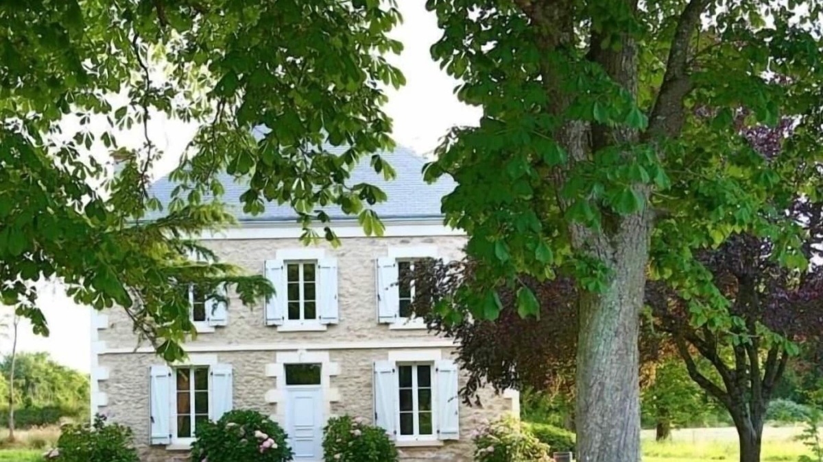 Migne Cottage | Secluded Berry Retreat: Lakeside Manor with Wildlife, Fishing, and Nature Trails