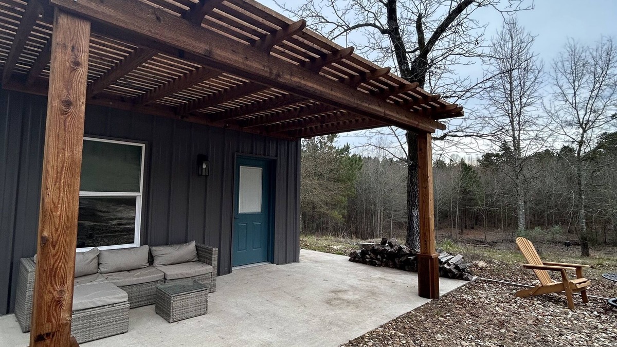 Dogwood Cabin | Secluded cabin- 10 private acres- fiber internet- minutes from Lake Bob Sandlin