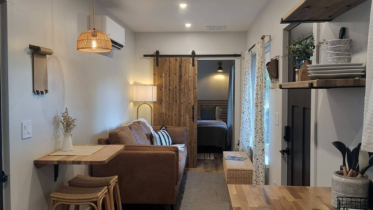 Chickasha Cottage | Secluded Container home In the country. Hot tub. Fire pit. Retreat