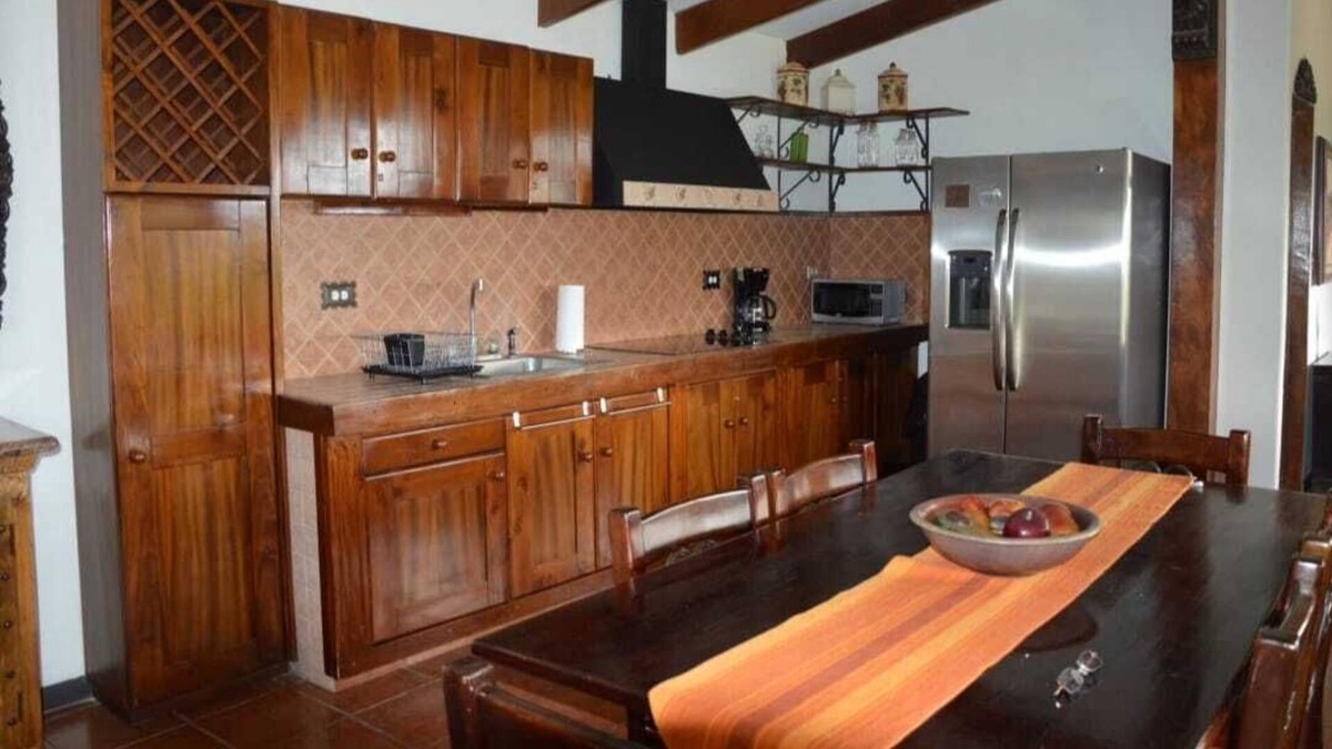 Ciudad Colon Cottage | Secluded cottage minutes away from San Jose