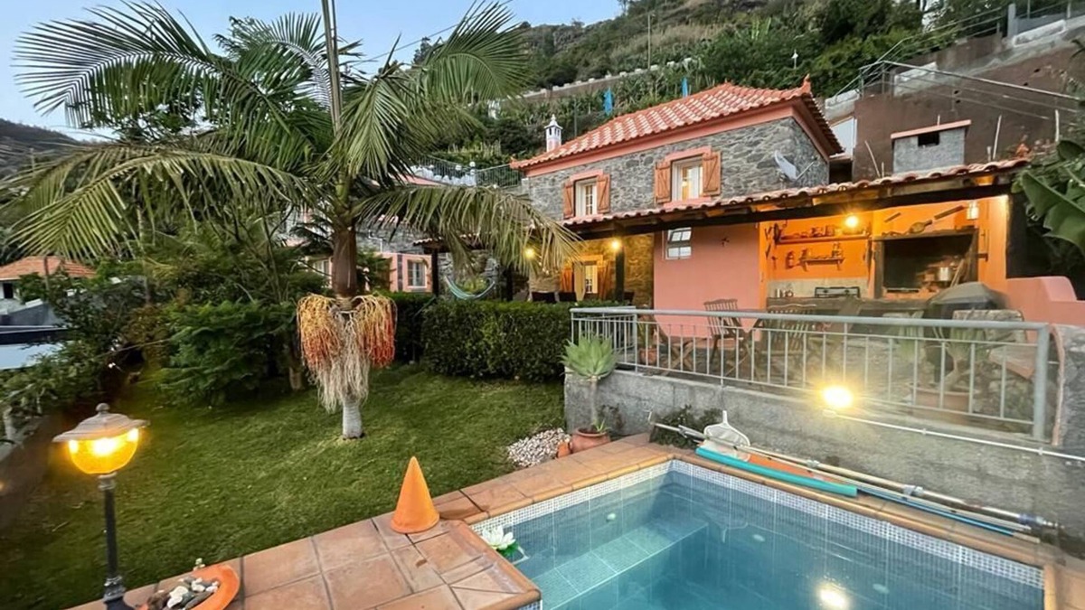 Tabua House | Secluded cottage w pool, oceanside and mountain view, 3BR, 3BA