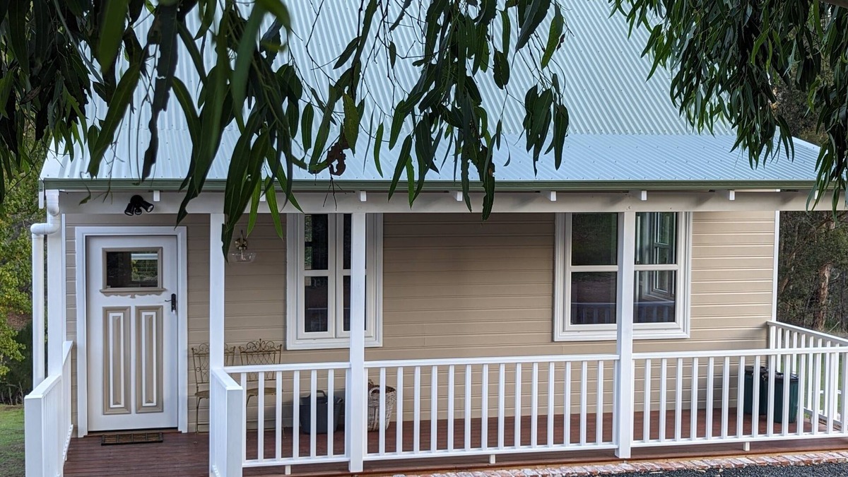 Kangaroo Gully Cottage | Secluded Country Cottage - Idlewild Bridgetown