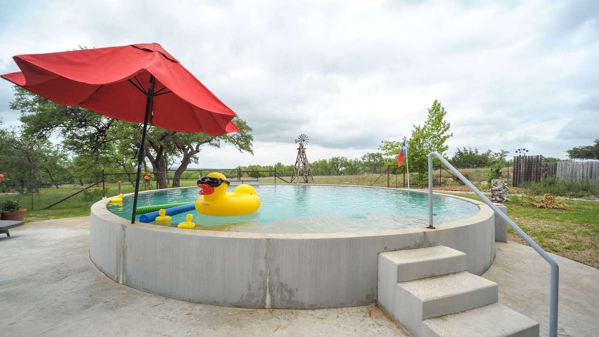 Blanco House | Secluded Country Hideaway w/Fire Pit & Pool!
