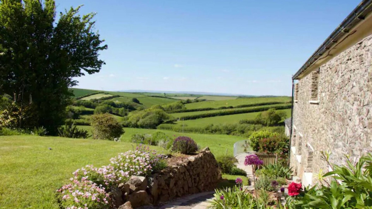 Malborough House | Secluded Escape Near Salcombe - Newhouse Barn