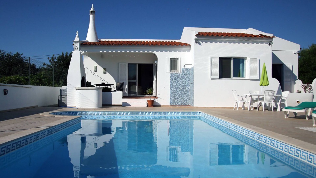 Boliqueime Villa | Secluded Family Friendly Villa with Private Pool, Free WIFI & International TV