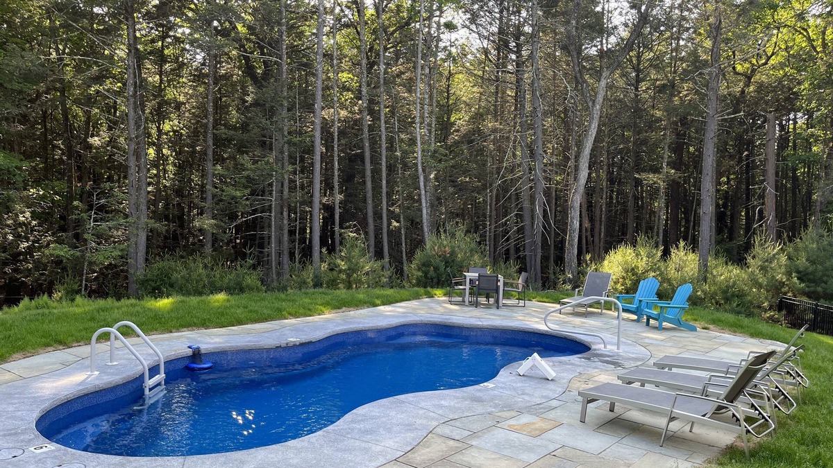 Mount Marion House | Secluded family retreat within minutes of Woodstock village