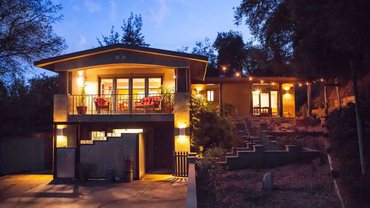 Bonita House | Secluded Hideout up in the Trees.