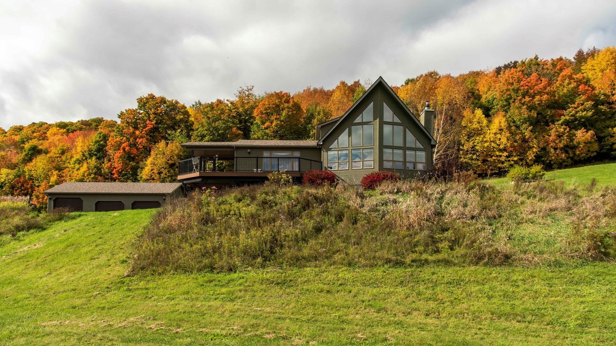 Grey Highlands House | Secluded Home on Acreage with Scenic Views
