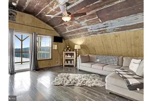 Wardensville House | Secluded, Hot Tub, Gameroom, Fire Pit, Mountain View