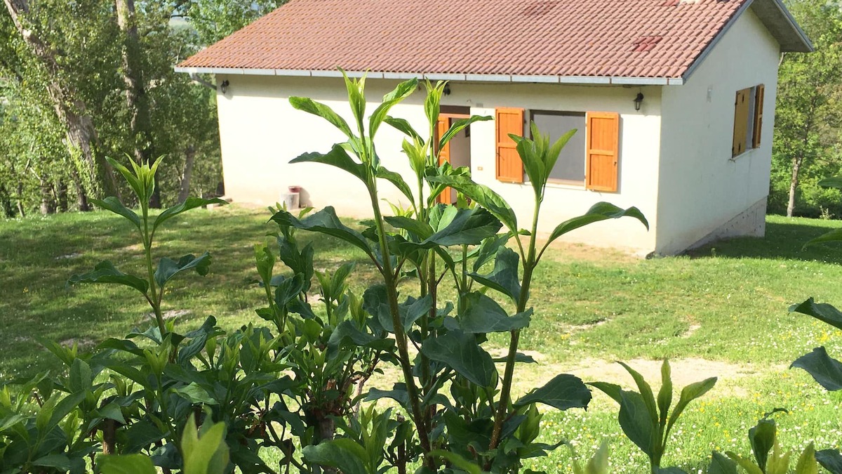 Monterosso House | Secluded house in the mountains with garden