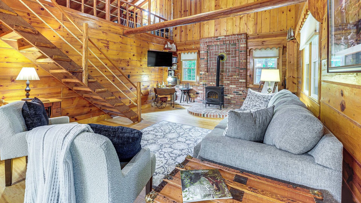 Walkersville Cabin | Secluded Lodge Stay: Day Trip to Audra State Park!