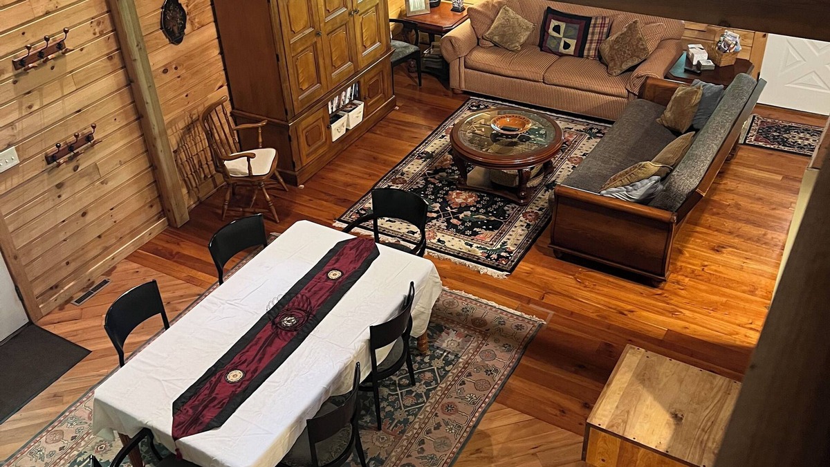 Moatsville House | Secluded Luxury Log Cabin on 40 Acres Near Tygart River & Lake