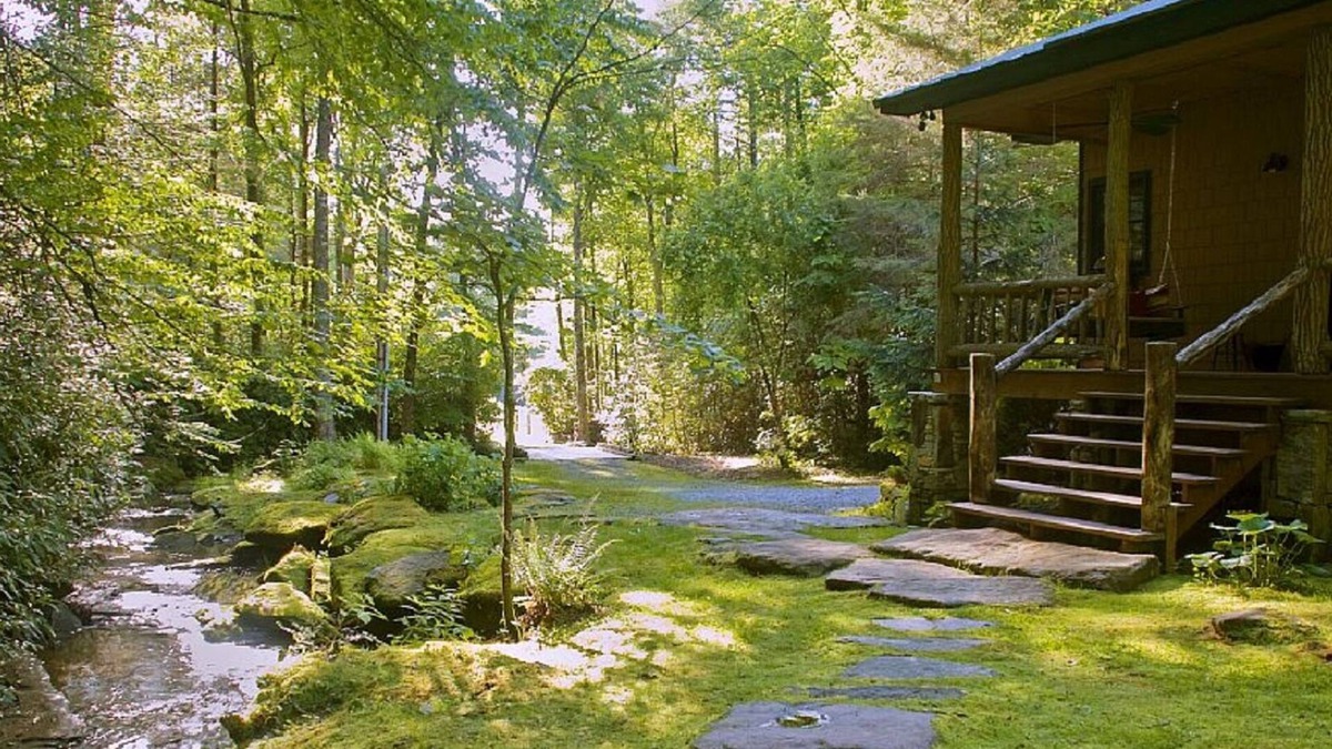 Brevard Cottage | Secluded & Luxury 'Waterfall Cabin' Bordered By 8,000 Acre Forest, WiFi