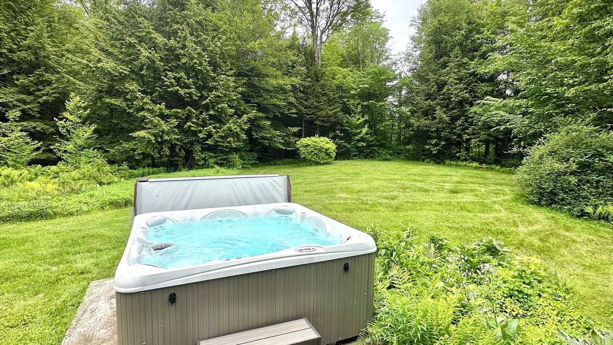 Waitsfield House | Secluded Mad River Valley Home with Hot Tub