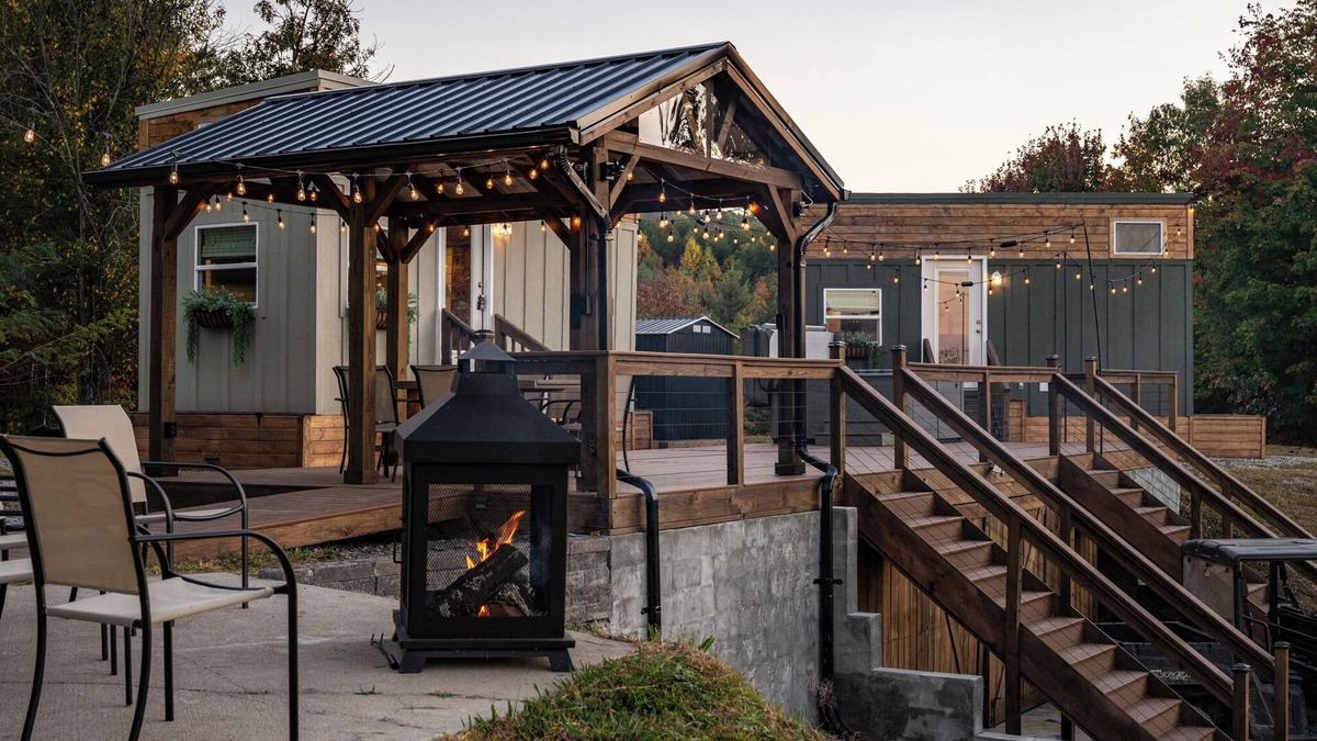 Vonore Cabin | Secluded Mountain Getaway - 1 Cozy Tiny Home with SPECTACULAR views