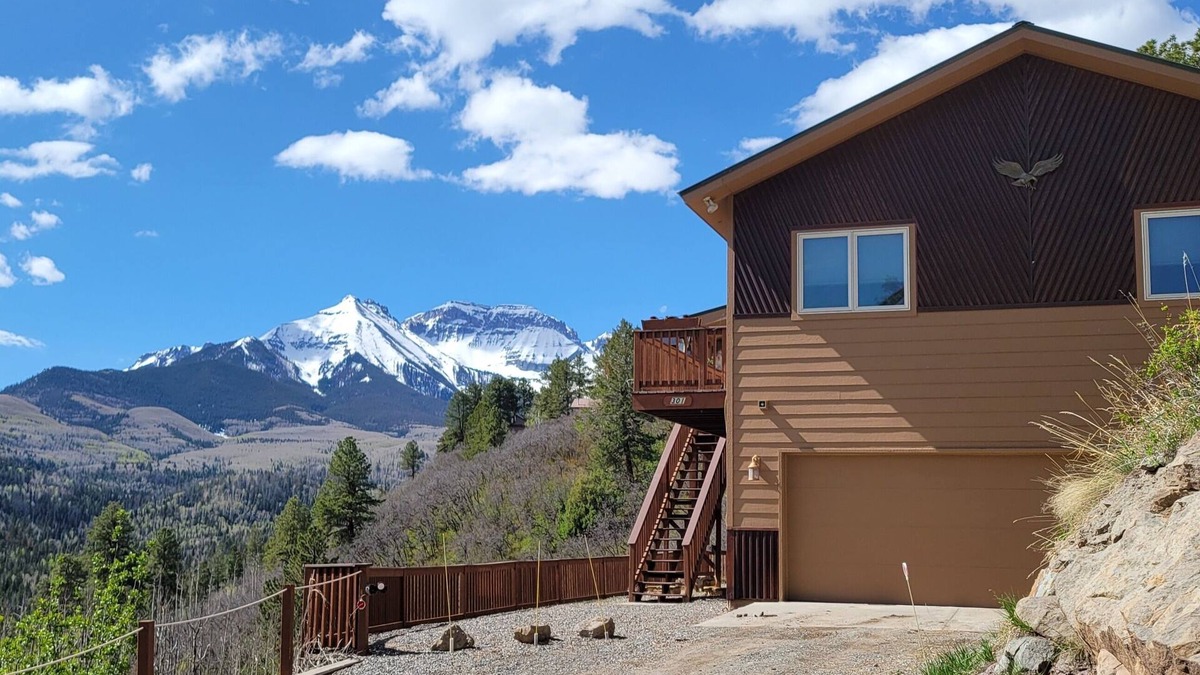 Elk Meadows House | Secluded Mountain Home - 2 Master Suites, a 3rd bedroom and 3 full baths