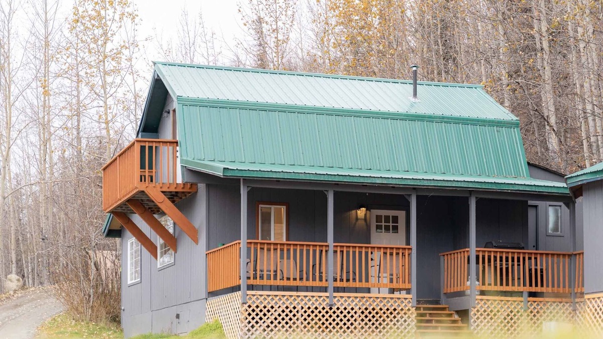 Lazy Mountain Cabin | Secluded Mountain Lake Cabin:
